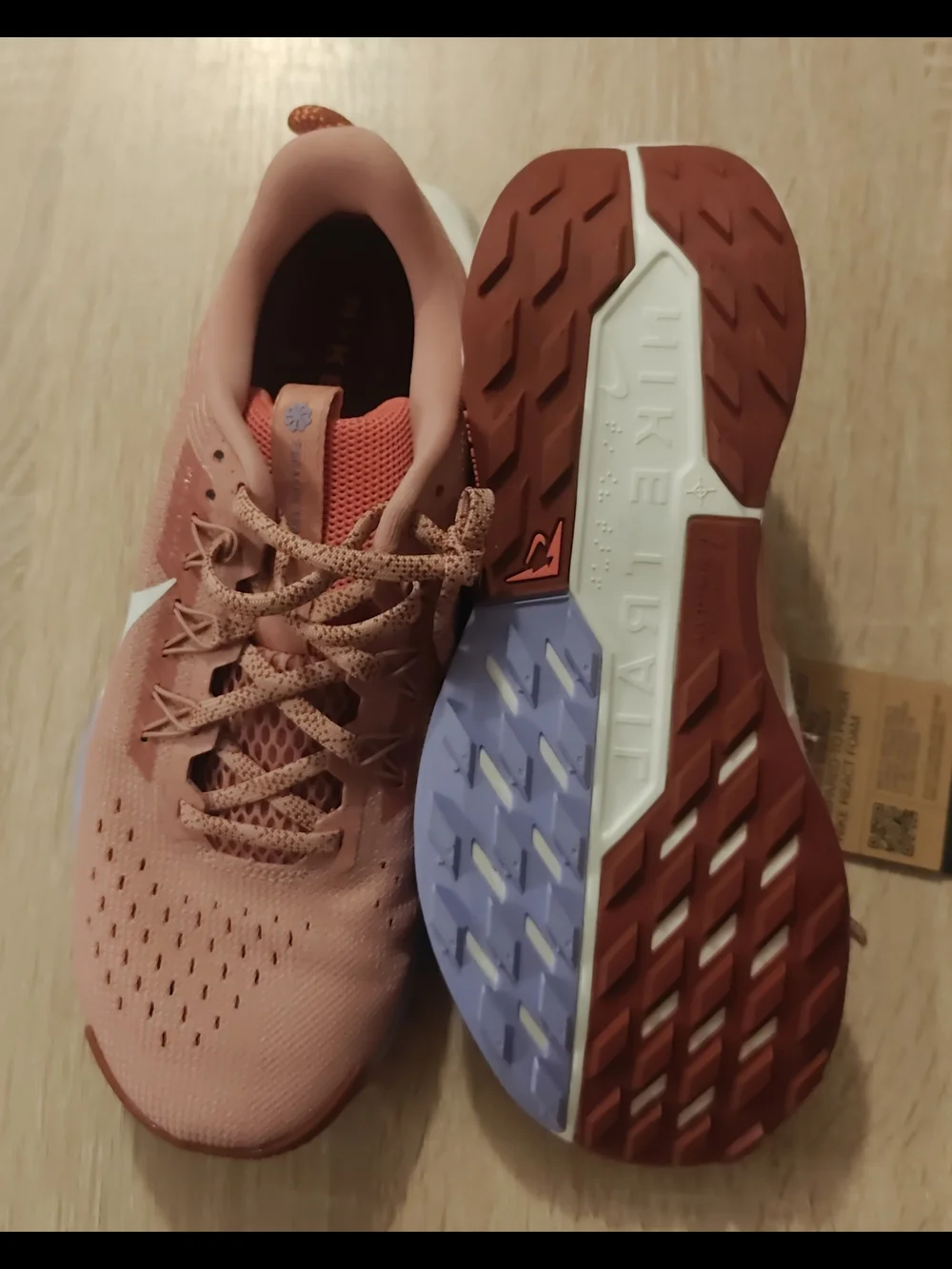 Nike lightweight trainers